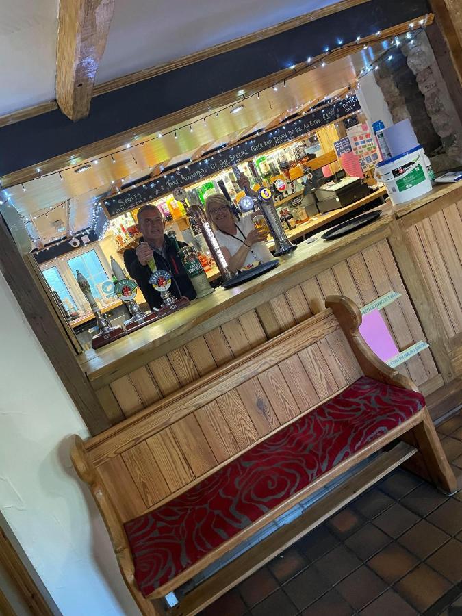 הוליוול The Glan Yr Afon Inn מראה חיצוני תמונה